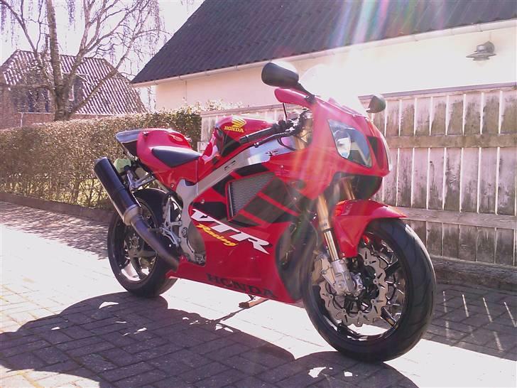 Honda VTR 1000 SP-1 billede 3