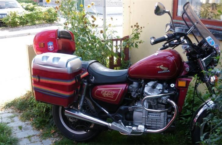 Honda cx 500 c - Elektrisk køleboks til proviant til aftenturen billede 5