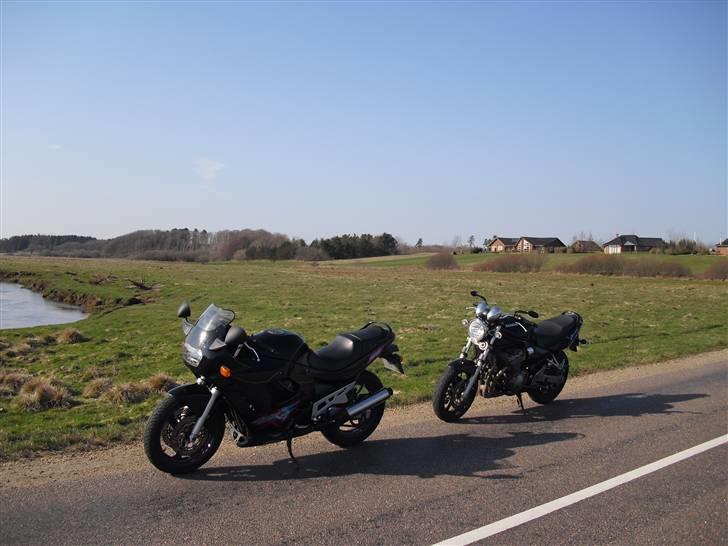 Suzuki gsx 600 f SOLGT - sådan en bandit var godt nok ikke til at ryste af sig :) billede 5