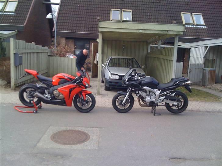 Honda CBR1000RR solgt!!! - New vs Old GRRRR!!!! billede 4