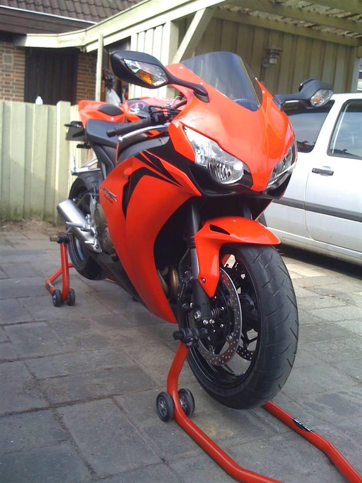 Honda CBR1000RR solgt!!! billede 5