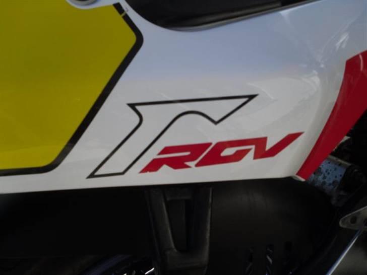 Suzuki RGV 250 billede 4