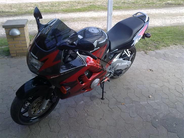 Honda cbr 600 f3 billede 4
