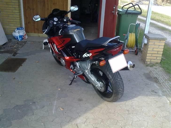 Honda cbr 600 f3 billede 5