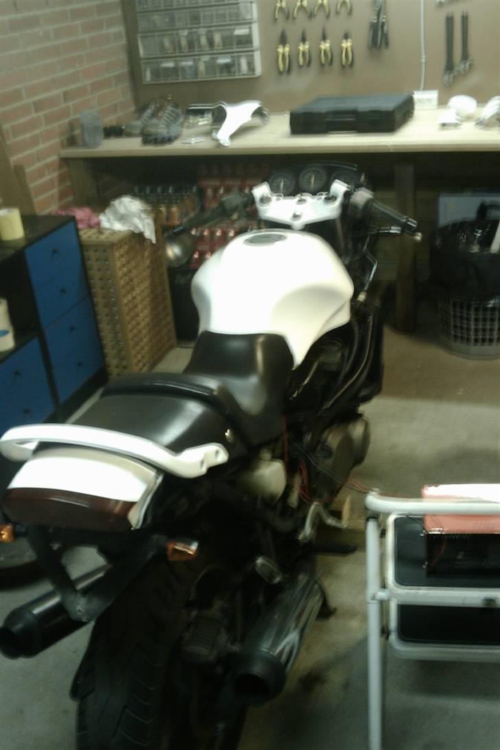 Suzuki GSX 400 F (død) - 12/04-10  billede 5