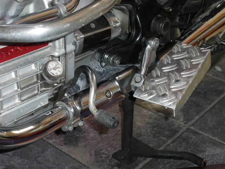 Honda cx 500 c - Den oprindelige (tyske) ejer har monteret olietermometer som "pind" billede 8