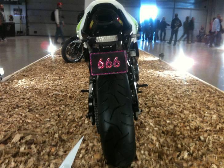 Honda CBR 600RR HANNSPREE billede 4