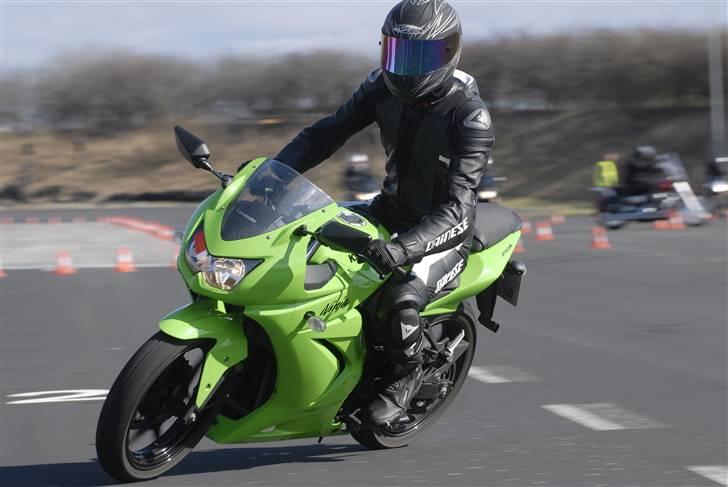 Kawasaki Ninja 250R - På grundteknik #2 billede 3