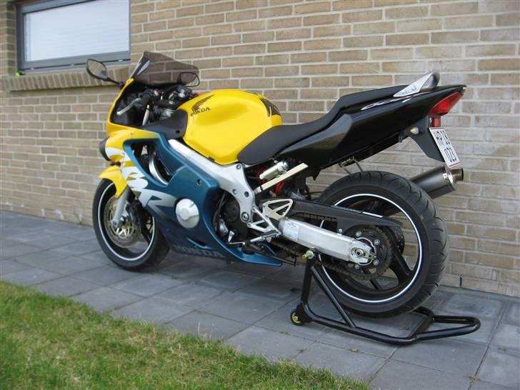 Honda CBR 600 F4 billede 3