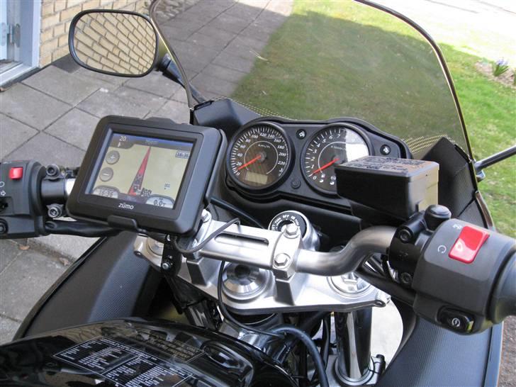 Kawasaki ER-6f - Garmin zumo 220 billede 7