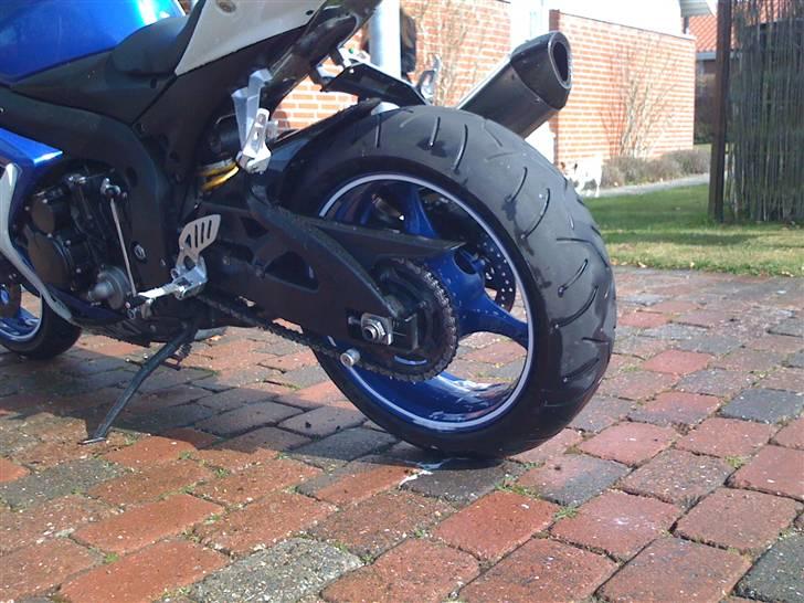 Suzuki GSXR 600 K7 - Solgt billede 13