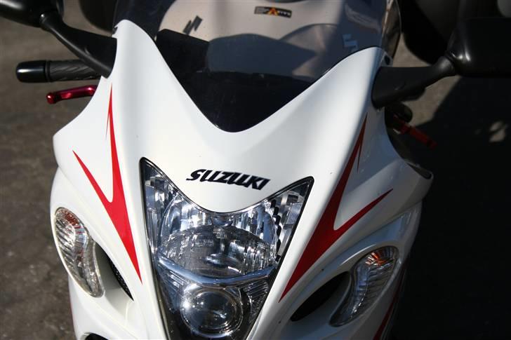 Suzuki GSX 1300 R Hayabusa - Nye skilte, samme type som Hayabusa logo billede 8