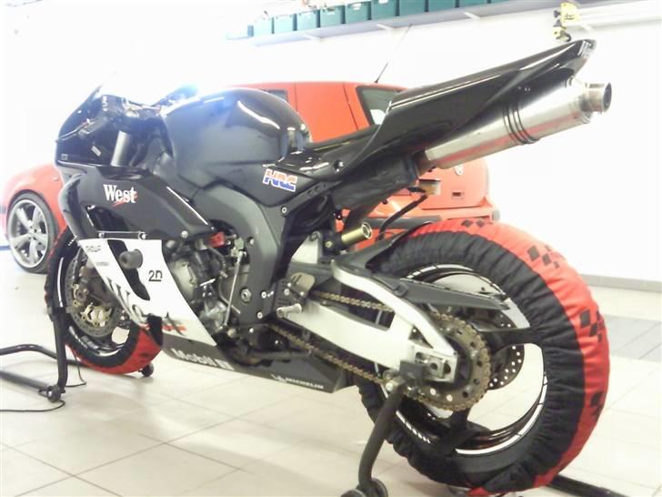 Honda fireblade 1000RR banejern billede 2
