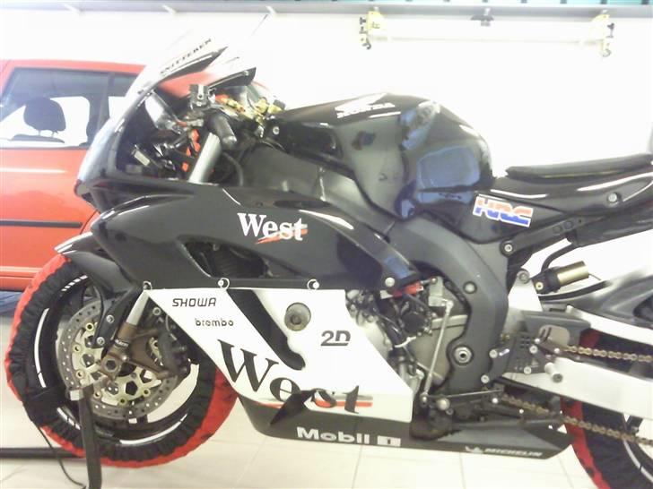 Honda fireblade 1000RR banejern billede 3