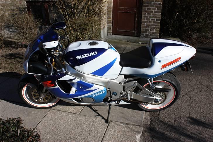 Suzuki GSX-R 750 *** SOLGT ! *** - 139 HK målt på rullefelt :-) Ja tak. billede 1