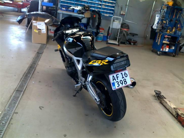 Honda cbr 900 rr (solgt) billede 4
