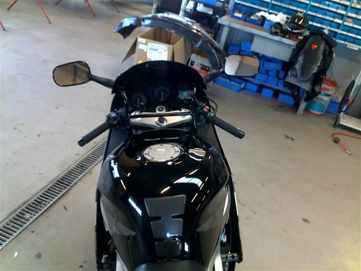 Honda cbr 900 rr (solgt) billede 11