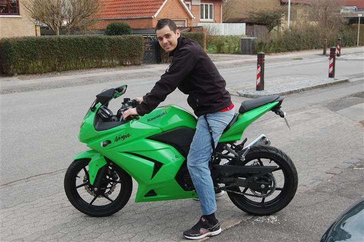 Kawasaki Ninja 250R - Første gang jeg sad på min baby ninja billede 1