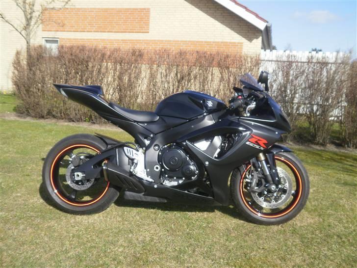 Suzuki GSXR 600 K7 billede 2