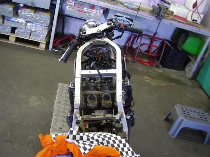 Suzuki gsx 750 r billede 5