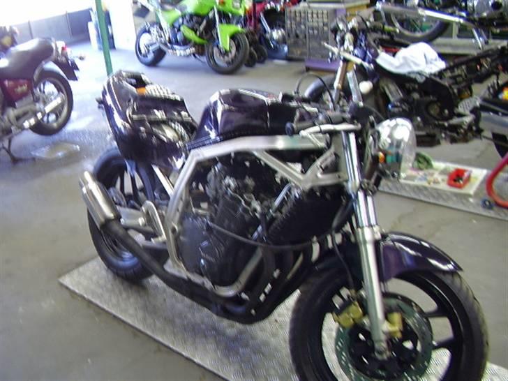 Suzuki gsx 750 r billede 6