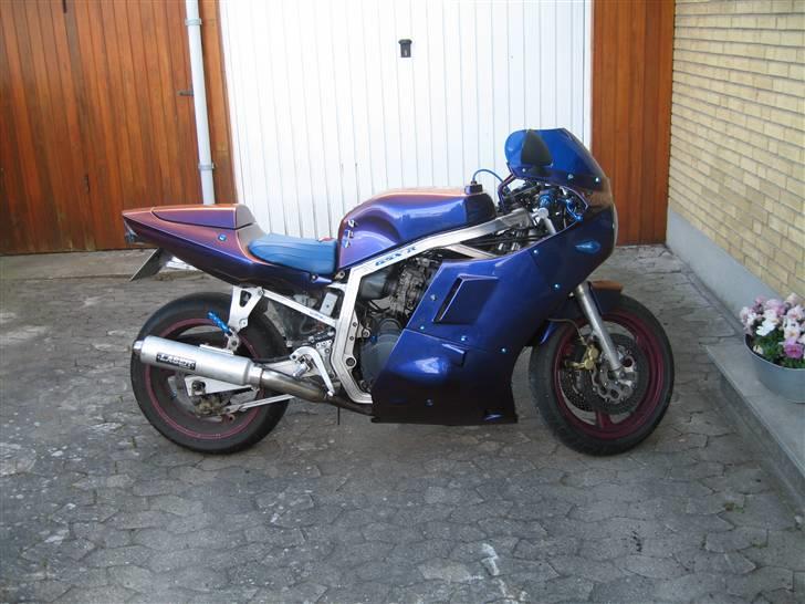 Suzuki gsxr 750(solgt) billede 1