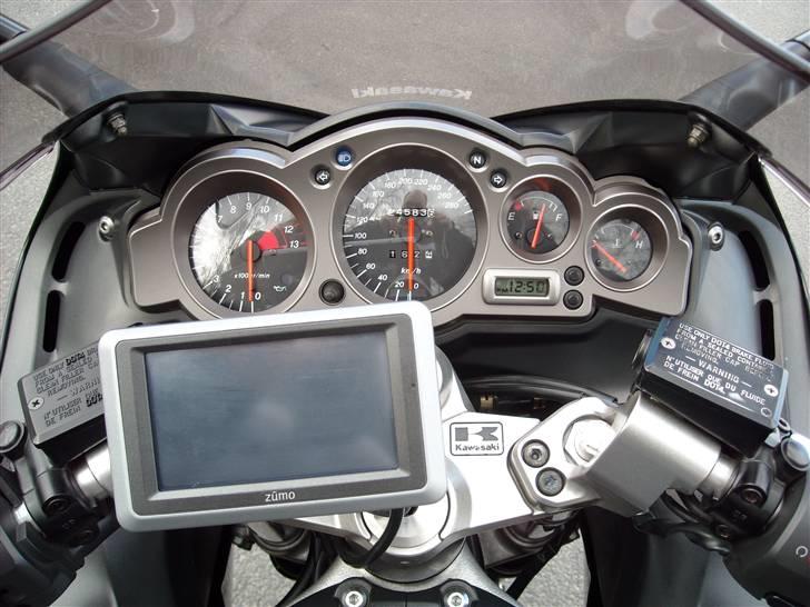 Kawasaki ZZR 1200 billede 9