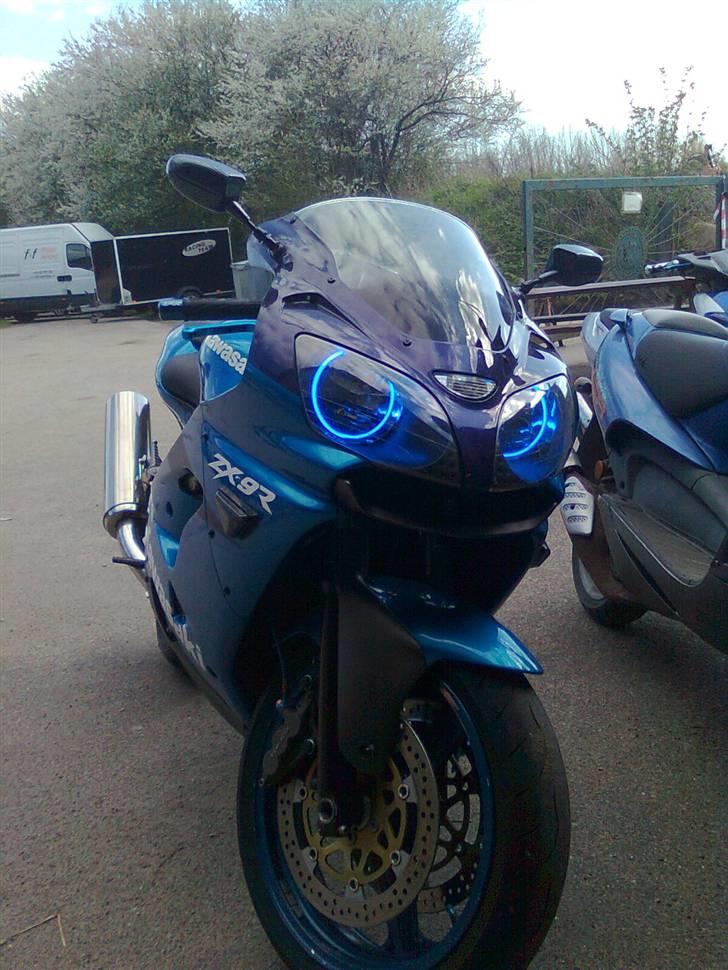 Kawasaki ZX9R Ninja billede 1