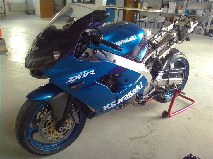 Kawasaki ZX9R Ninja billede 2