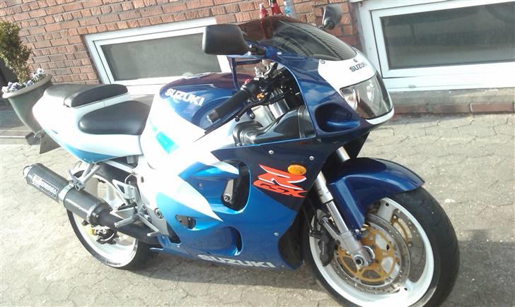 Suzuki GSXR 750 Srad - Forår 2010 nyvasket/vokset billede 14