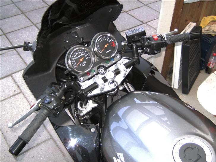 Suzuki GS 500 F(k7) - Lervada styr billede 10