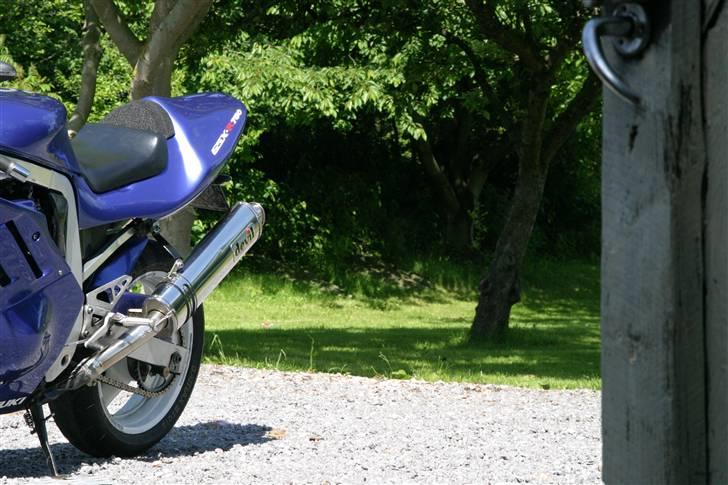 Suzuki Gsx-R 750 (Solgt) billede 4