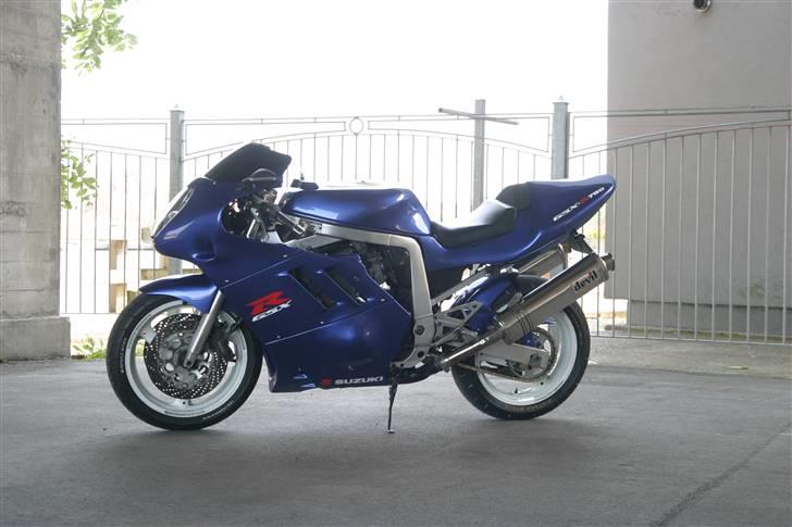 Suzuki Gsx-R 750 (Solgt) billede 11