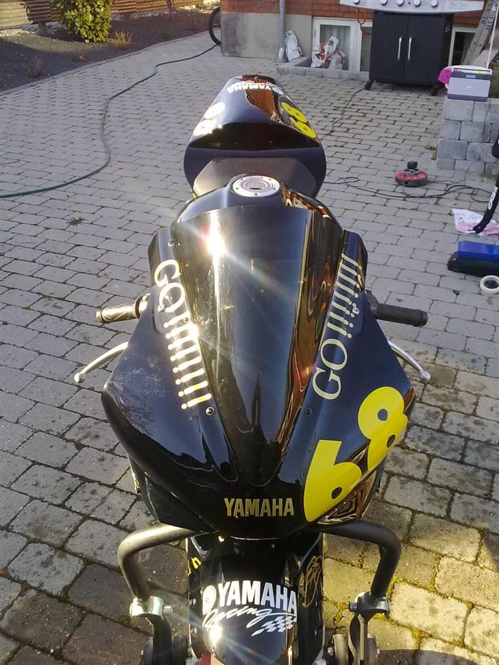 Yamaha R1 "Baneracer" billede 4