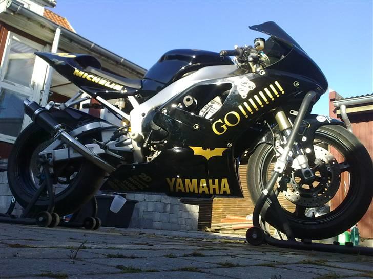 Yamaha R1 "Baneracer" billede 5