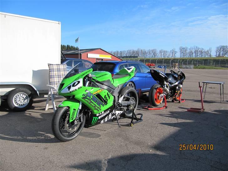 Kawasaki ZX-6R - Knutstorp 25. april 2010 billede 19