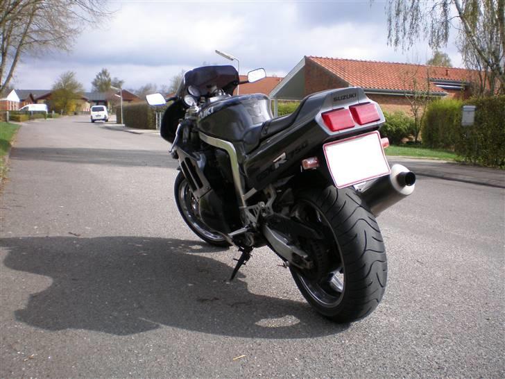 Suzuki GSXR 750 billede 4