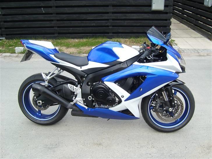 Suzuki gsxr 750 k8