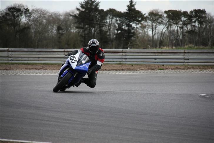 Yamaha YZF-R1 - Baneracer - Stille og roligt... billede 23