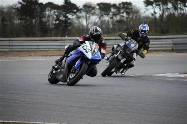 Yamaha YZF-R1 - Baneracer - mere og mere fart billede 19