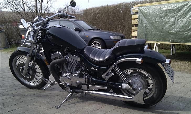 Suzuki VS 700 Intruder *solgt* billede 8