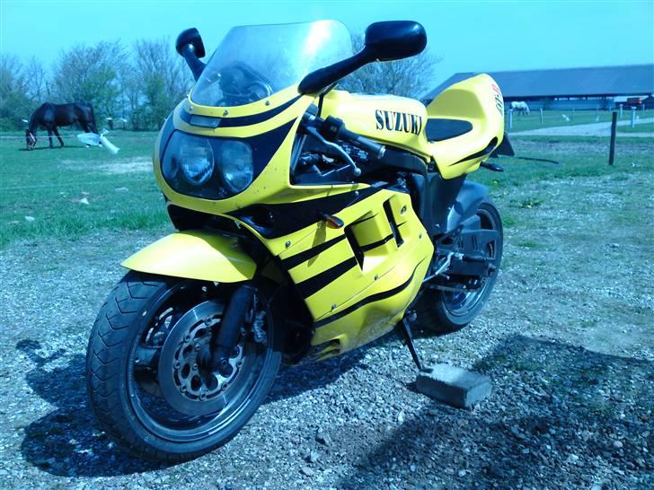 Suzuki GSX-R750 - Før billede 14