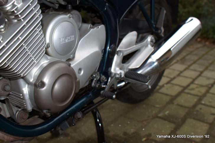 Yamaha XJ-600S Diversion (SOLGT) - Motoren går som en drøm - tikker som en ægte Divi! billede 2