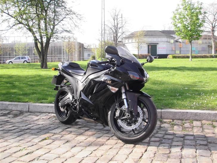 Kawasaki ZX6R billede 1
