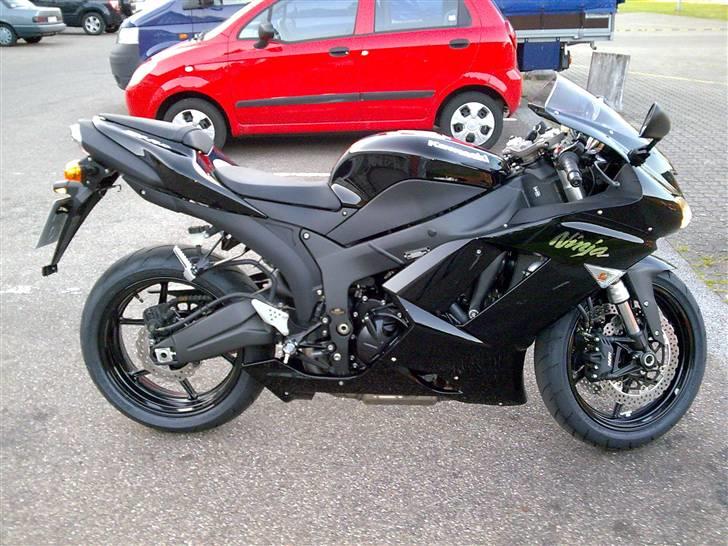 Kawasaki ZX6R billede 3