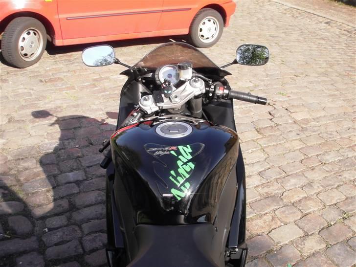 Kawasaki ZX6R billede 8