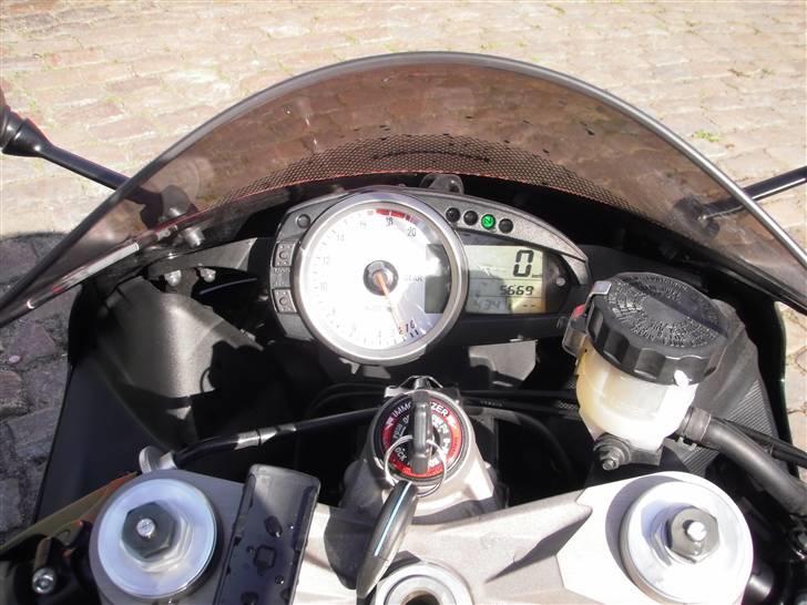 Kawasaki ZX6R billede 9