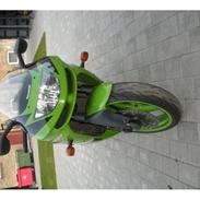 Kawasaki ZX6R