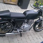 Yamaha XS250 Cafe Racer