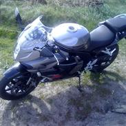 Hyosung GT250R TILSALG